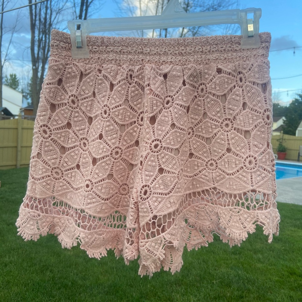 Pink lace style shorts